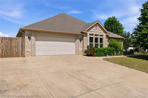 Exterior - 9004 Lakeside Way, Fort Smith, AR 72903 photo 2 of 3