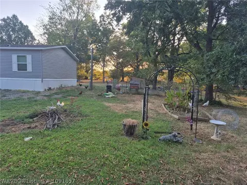 Exterior - 17 N Maple St, Hartford, AR 72938 photo 5 of 17