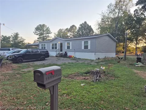 Exterior - 17 N Maple St, Hartford, AR 72938 photo 3 of 17