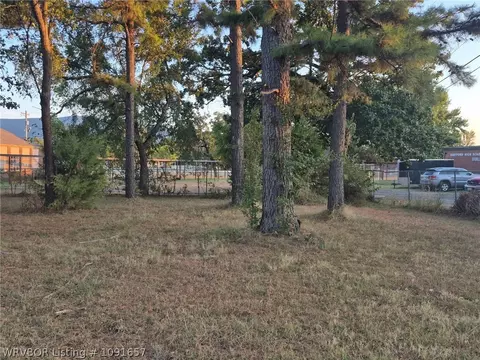 Other - 17 N Maple St, Hartford, AR 72938 photo 2 of 10
