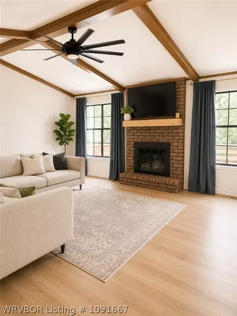 Living - 3606 Southview Dr, Fort Smith, AR 72903 photo 4 of 5