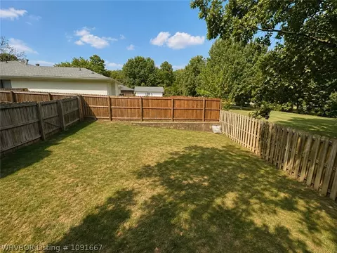 Exterior - 3606 Southview Dr, Fort Smith, AR 72903 photo 7 of 7