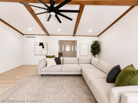 Living - 3606 Southview Dr, Fort Smith, AR 72903 photo 5 of 5