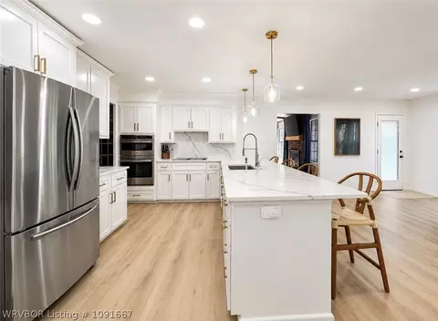 Kitchen - 3606 Southview Dr, Fort Smith, AR 72903 photo 1 of 1