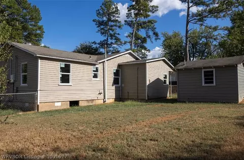 Exterior - 705 8 St, Barling, AR 72923 photo 3 of 4