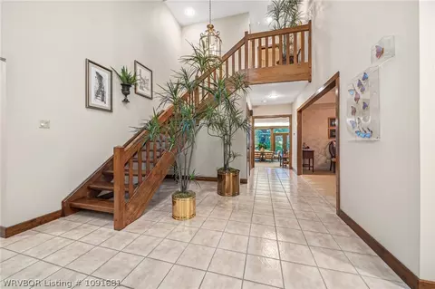 Entry Way - 8301 Mile Tree Dr, Fort Smith, AR 72903 photo 5 of 9