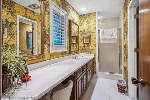 Bath - 8301 Mile Tree Dr, Fort Smith, AR 72903 photo 6 of 9