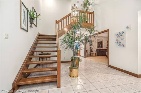 Entry Way - 8301 Mile Tree Dr, Fort Smith, AR 72903 photo 6 of 9