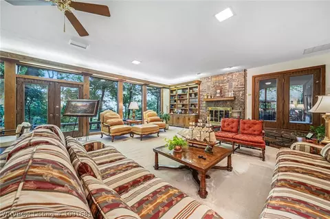Living - 8301 Mile Tree Dr, Fort Smith, AR 72903 photo 5 of 7