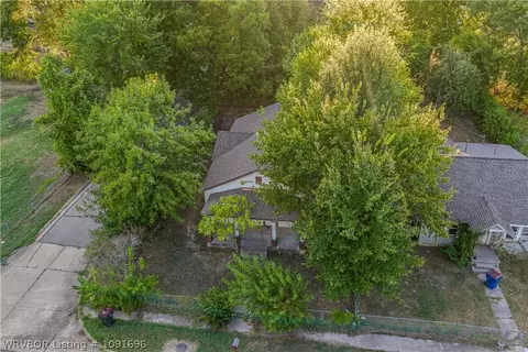 2301 N 29th St, Fort Smith, AR 72904 photo 3