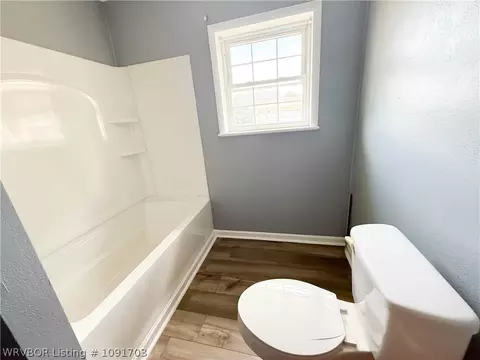 Bath - 1901 Kris Dr, Ozark, AR 72949 photo 3 of 3