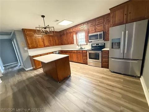 Kitchen - 1901 Kris Dr, Ozark, AR 72949 photo 2 of 2