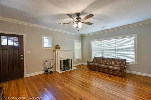 Living - 7 Vista Blvd, Fort Smith, AR 72901 photo 1 of 2
