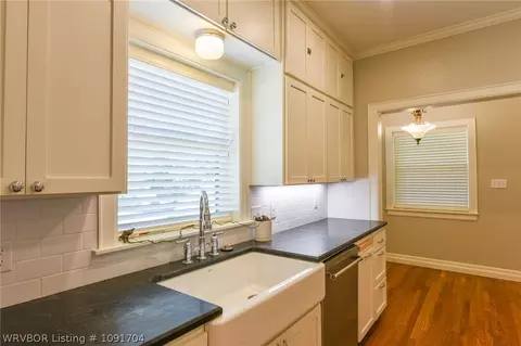 Kitchen - 7 Vista Blvd, Fort Smith, AR 72901 photo 2 of 4