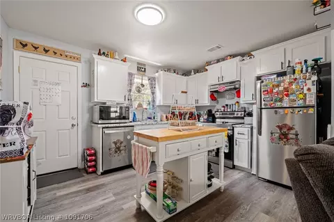 Kitchen - 475366 1100 Rd, Muldrow, OK 74948 photo 3 of 4