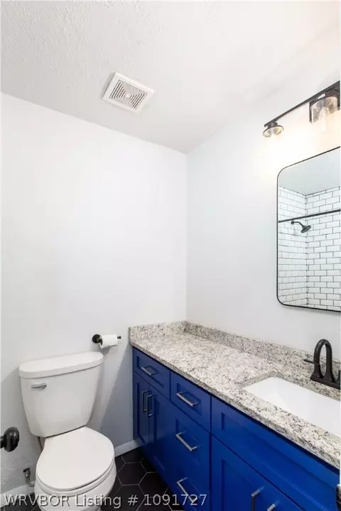 Bath - 10 Quincy Cir, Fort Smith, AR 72901 photo 3 of 3