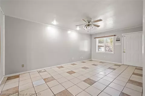 Living - 416 N 35th St, Fort Smith, AR 72903 photo 2 of 3