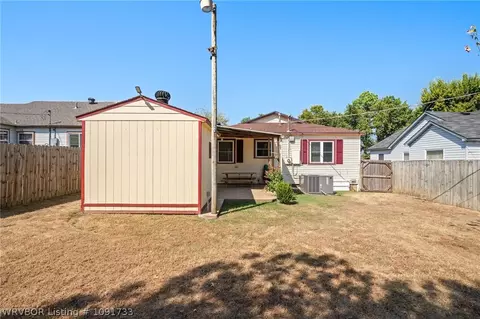 Exterior - 416 N 35th St, Fort Smith, AR 72903 photo 3 of 4