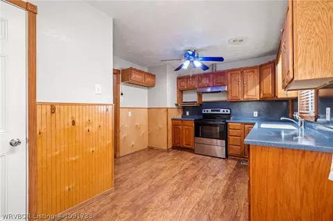 Kitchen - 416 N 35th St, Fort Smith, AR 72903 photo 3 of 4