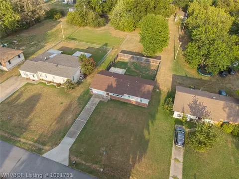 View/Area - 6901 S 9th St, Fort Smith, AR 72908 photo 2 of 6
