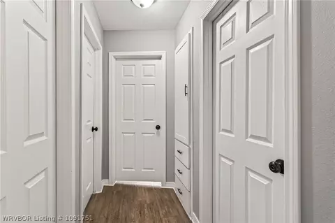 Entry Way - 6901 S 9th St, Fort Smith, AR 72908 photo 3 of 3