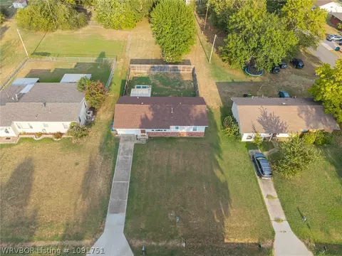 View/Area - 6901 S 9th St, Fort Smith, AR 72908 photo 1 of 6