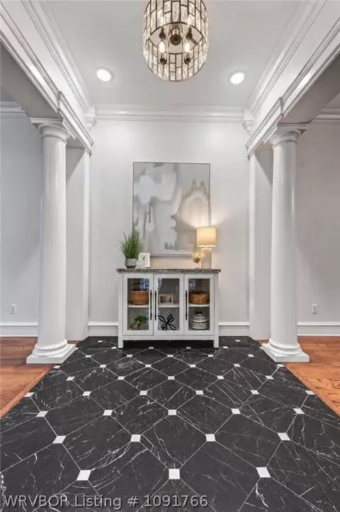 Entry Way - 2901 S Cliff Dr, Fort Smith, AR 72901 photo 1 of 6