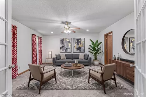 Living - 8211 Clover Dr, Fort Smith, AR 72908 photo 8 of 8