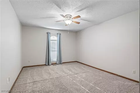Bedroom - 8211 Clover Dr, Fort Smith, AR 72908 photo 3 of 8
