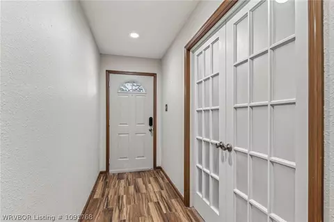 Entry Way - 8211 Clover Dr, Fort Smith, AR 72908 photo 1 of 2