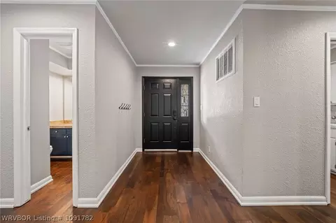 Entry Way - 9708 Bramble Brae St, Fort Smith, AR 72908 photo 1 of 6