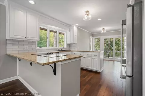 Kitchen - 9708 Bramble Brae St, Fort Smith, AR 72908 photo 3 of 5