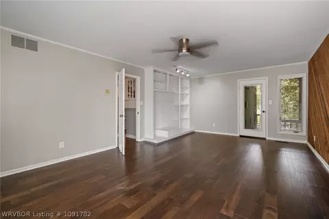 Living - 9708 Bramble Brae St, Fort Smith, AR 72908 photo 3 of 10