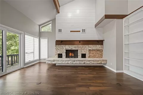Living - 9708 Bramble Brae St, Fort Smith, AR 72908 photo 8 of 10