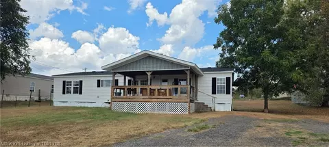 89 E Powell St, Magazine, AR 72943
