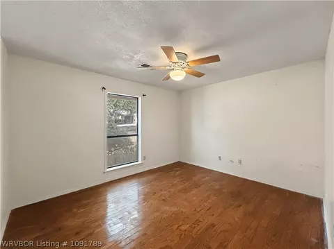 Bedroom - 9800 Muirfield Cir, Fort Smith, AR 72908 photo 2 of 2