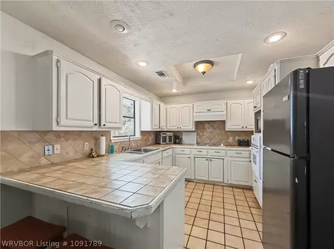 Kitchen - 9800 Muirfield Cir, Fort Smith, AR 72908 photo 1 of 3