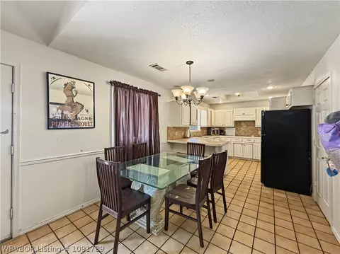Dining - 9800 Muirfield Cir, Fort Smith, AR 72908 photo 1 of 2