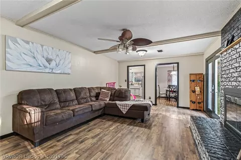 Living - 3408 S 33rd Cir, Fort Smith, AR 72903 photo 3 of 3