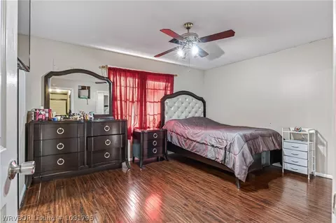 Bedroom - 3408 S 33rd Cir, Fort Smith, AR 72903 photo 5 of 7