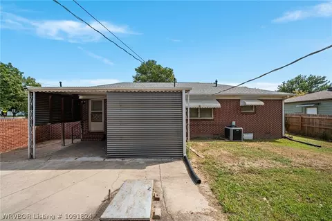 Exterior - 4802 S 34th St, Fort Smith, AR 72903 photo 5 of 8