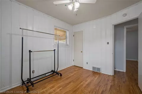 Bedroom - 4802 S 34th St, Fort Smith, AR 72903 photo 4 of 5