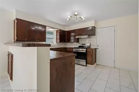 Kitchen - 7501 Cheryl Ln, Fort Smith, AR 72908 photo 1 of 2