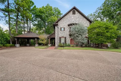 Exterior - 5219 Cliff Dr, Fort Smith, AR 72903 photo 2 of 19