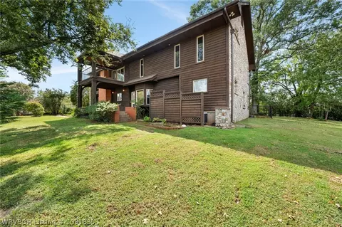Exterior - 5219 Cliff Dr, Fort Smith, AR 72903 photo 17 of 19