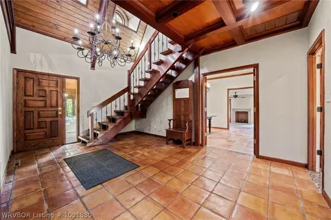 Entry Way - 5219 Cliff Dr, Fort Smith, AR 72903 photo 1 of 4