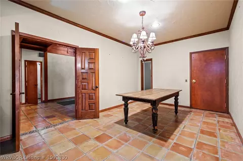 Dining - 5219 Cliff Dr, Fort Smith, AR 72903 photo 1 of 2