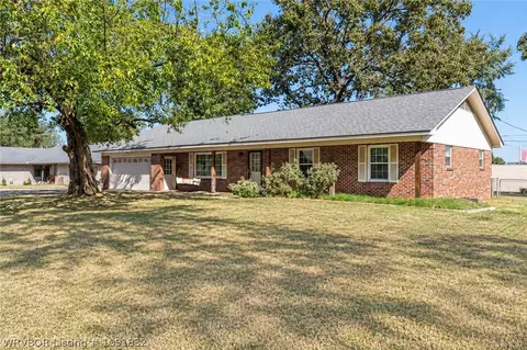Exterior - 5311 S Y Cir, Fort Smith, AR 72903 photo 2 of 3