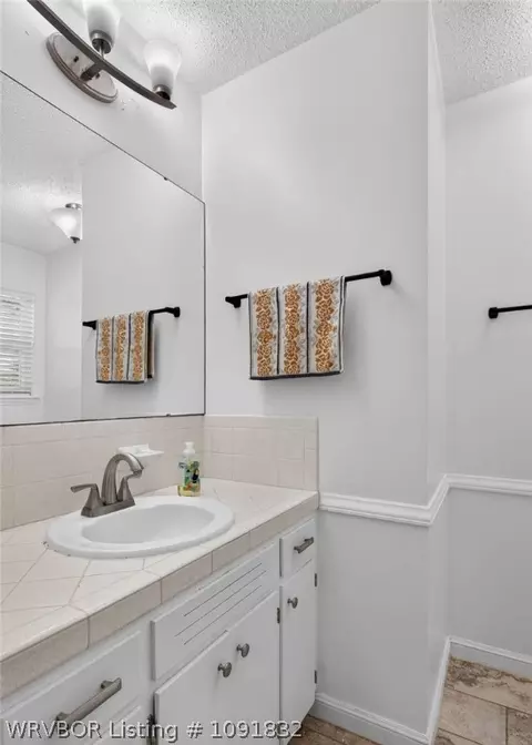 Bath - 5311 S Y Cir, Fort Smith, AR 72903 photo 1 of 3