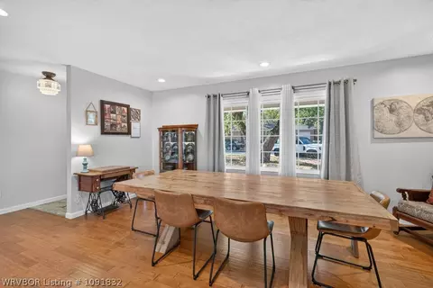 Dining - 5311 S Y Cir, Fort Smith, AR 72903 photo 1 of 2